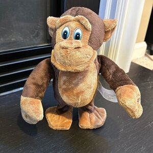 Gemmy Animated Monkey Pitbull Sings "I Know You Want Me"